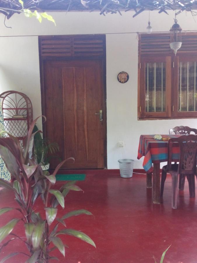 Yunal'S Place Matara Exterior photo