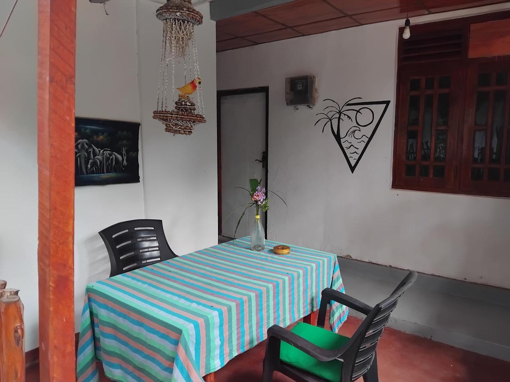 Yunal'S Place Matara Room photo